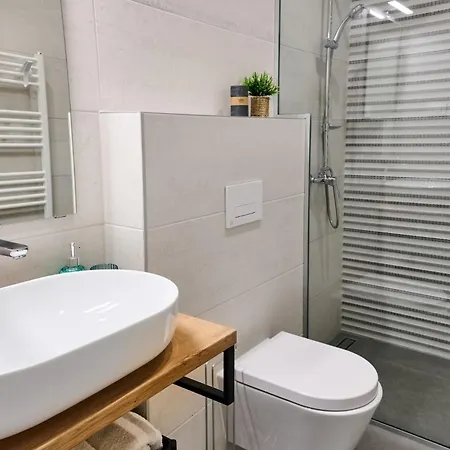 Telma In - Haus Fuer 8-10 Personen